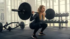 Più basso non significa migliore: 7 dettagli tecnici per eseguire squat perfetti
